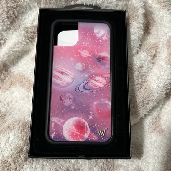 iphone 11 wildflower phone case - Picture 2 of 3
